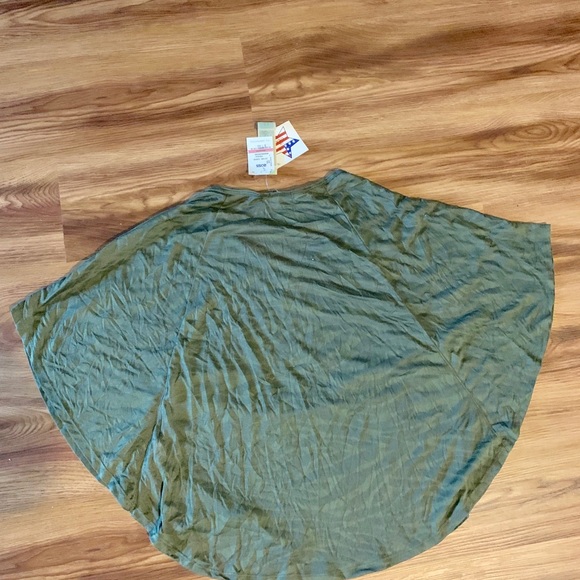 Ladies NEW Butterfly 🦋 sleeve blouse! 🦋 - Picture 4 of 5